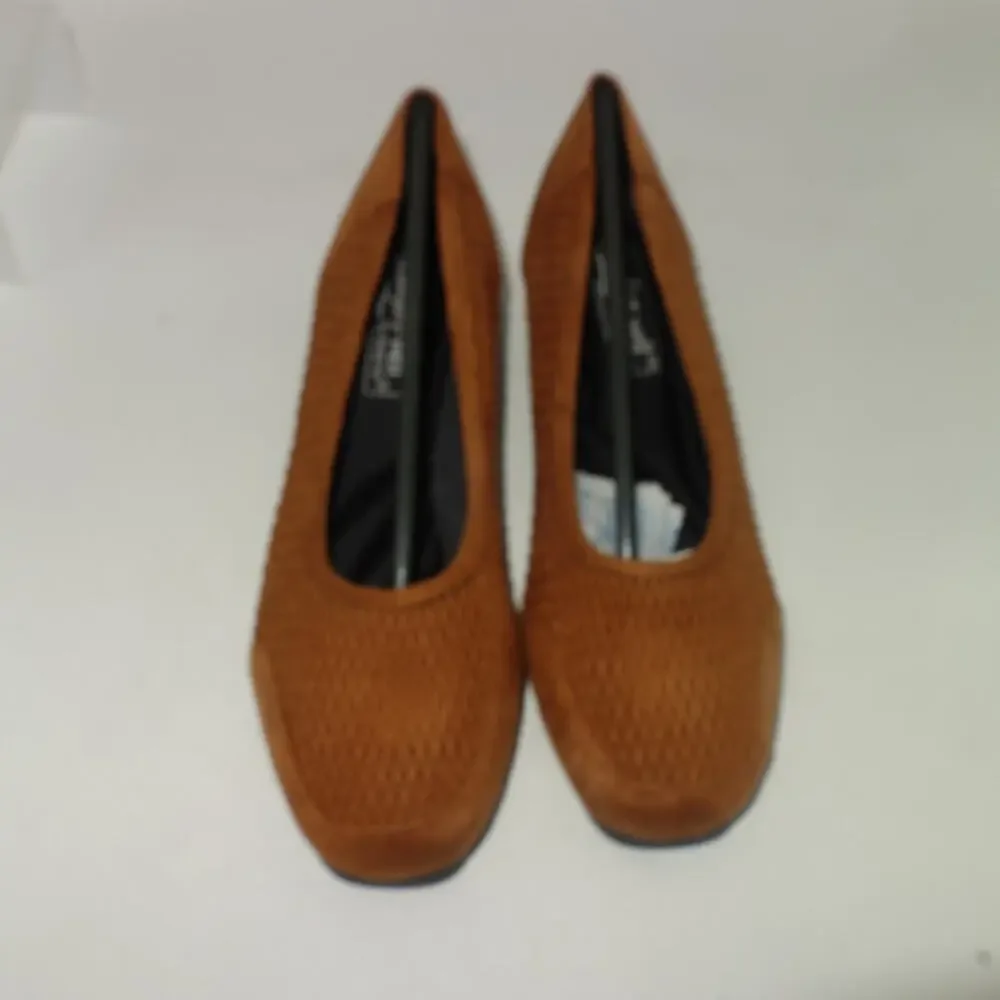Comfort-well Beacon Stretch-n-Form Pumps Brown Square Medium Heel Shoes 7W